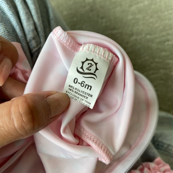 Baby girl swimsuit pink ruffle polka dot 0-6 months - Picture 2 of 2